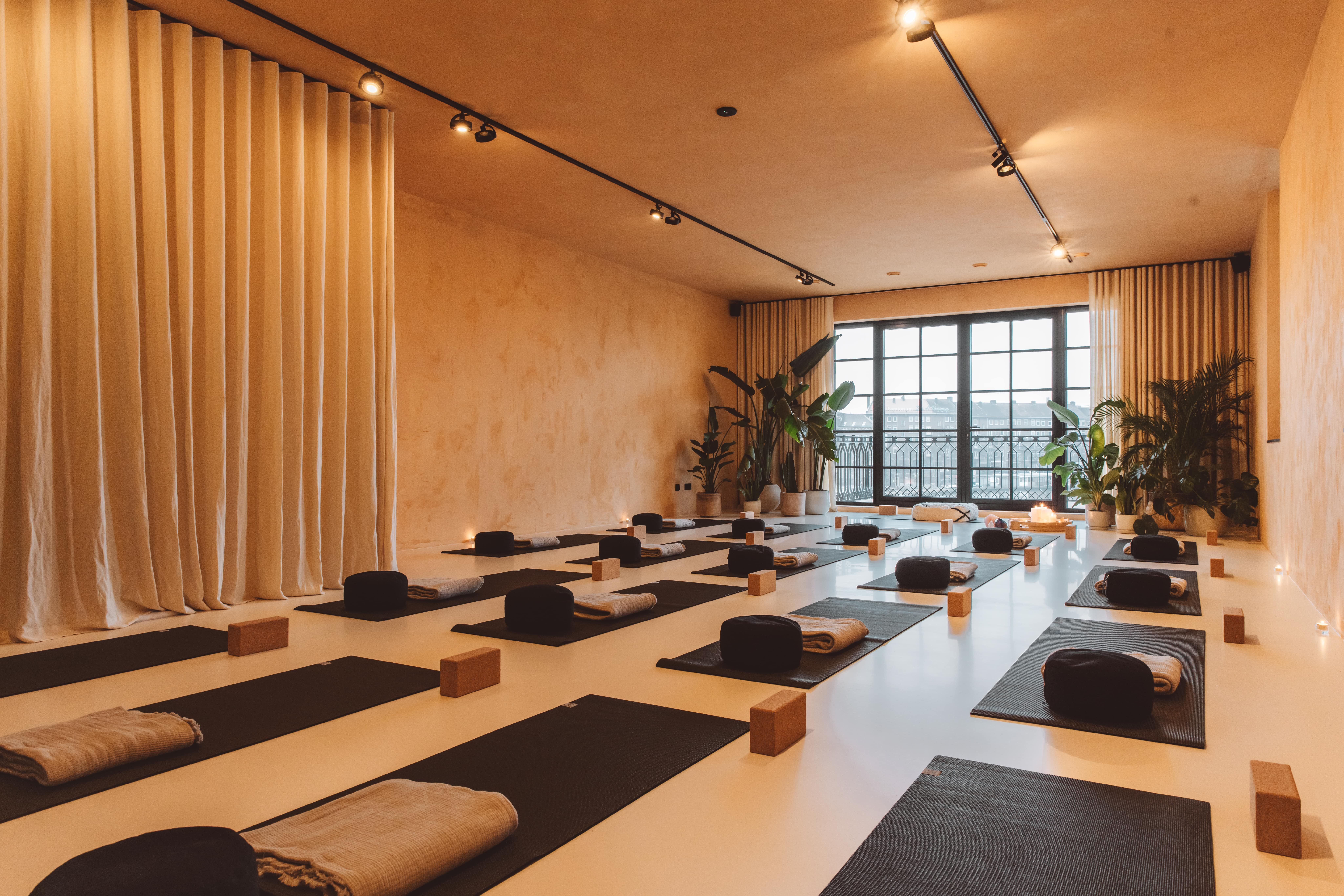 Kula yoga sales